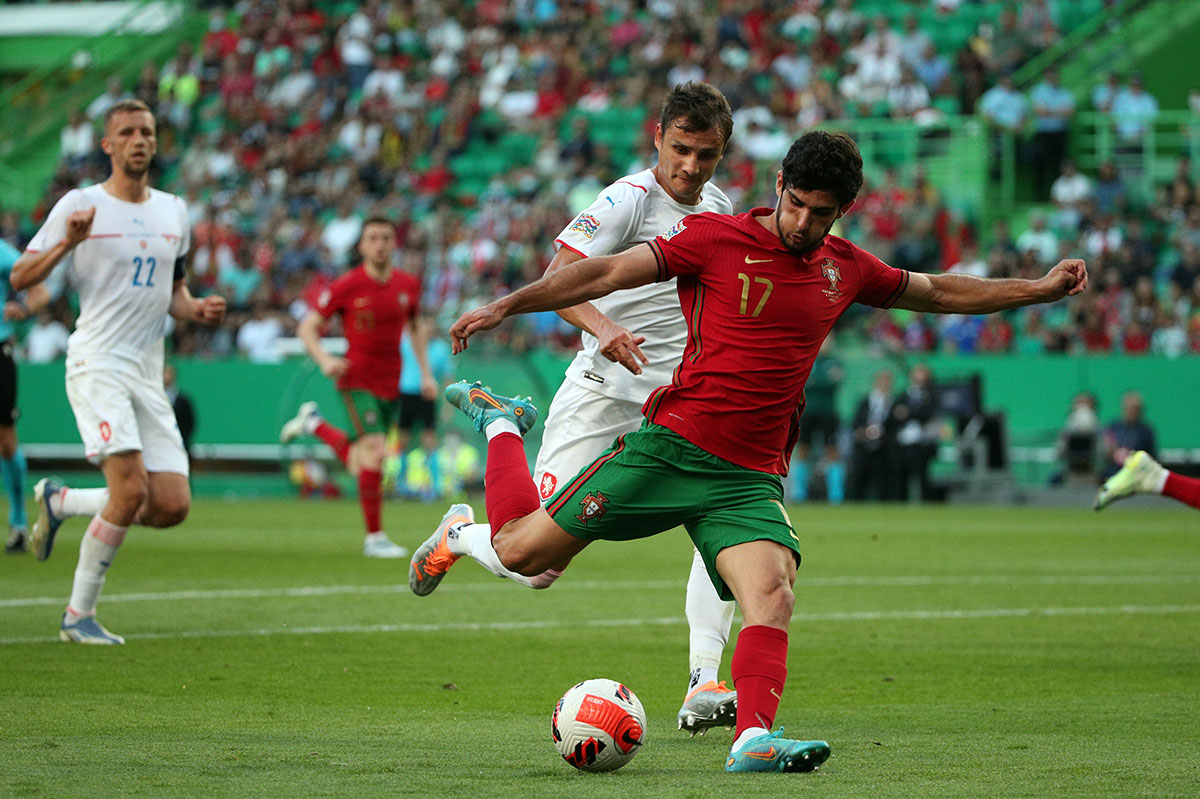 Portugal vence a Chequia (2-0) em jogo pouco mais de…